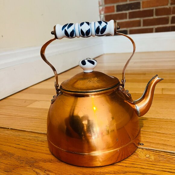 Vintage Copper Teapot w Delft Blue & White Handle & Knob - Picture 7 of 15